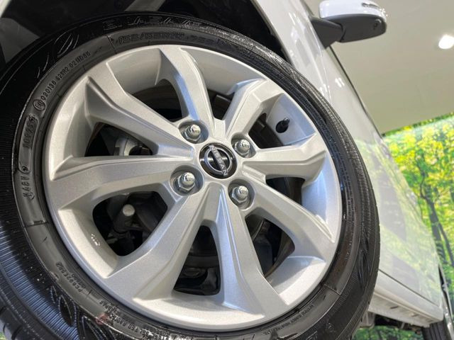 �y����14�C���`�A���~�z�C�[���z�O�ςɃ}�b�`���������A���~�z�C�[���𑕒����Ă���܂��B�e��ЊO�A���~�z�C�[����A�X�^�b�h���X�^�C�����戵�����Ă���܂��B���񂲑��k����������