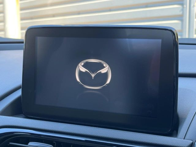 �y�����i�r�z�l�C�̏����i�r�𑕔����Ă���܂��B�i�r�̎g���₷���͂������A�I�[�f�B�I�@�\���[��!�L�����v�◷�s�͂������A�ʋ΂┃�����ȂǕ��i�̃h���C�u���y�����Ȃ�͂���