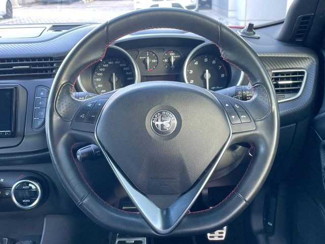 ���n���h�����̃X�������Ȃ��A���ꂢ�ȏ�Ԃ��ێ����Ă���܂��B�e�X�C�b�`���̓�����m�F�ς݂ł��B