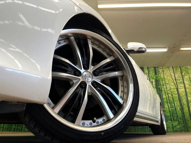 �y����19�C���`�A���~�z�C�[���z�O�ςɃ}�b�`���������A���~�z�C�[���𑕒����Ă���܂��B�e��ЊO�A���~�z�C�[����A�X�^�b�h���X�^�C�����戵�����Ă���܂��B���񂲑��k����������