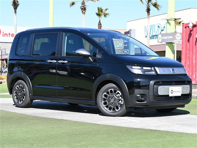 フリード1.5 e:HEV クロスター