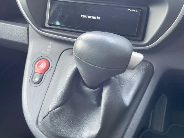 ��MT���[�h�t��AT:�ʏ�͎����ł����Ȃ���ϑ�(�M�A�`�F���W)���h���C�o�[�̑���ɂ���ĈӐ}�I�ɕς�����V�X�e���ł��B����w���i�̃h���C�u�����y���݂��������܂�!