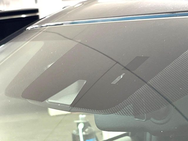 �y�O�He-Assist�z���s���ɑO���̎ԗ�����F�����A�Փ˂������Ȏ��͌x��ƃu���[�L�ŏՓˉ���Ɣ�Q�y�����A�V�X�g�B�����S�Ƀh���C�u�����y���݂��������܂��B