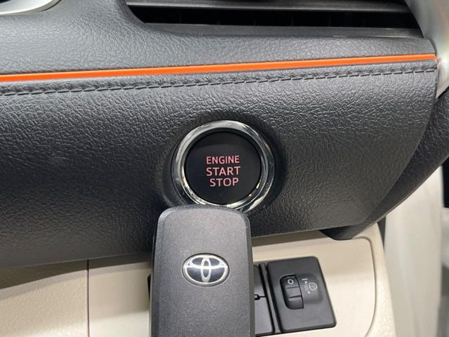 �y�X�}�[�g�L�[�z�J�o����|�P�b�g�ɓ��ꂽ�܂܂ł��h�A�̎{���E�������\�ȃX�}�[�g�L�[�𑕔��B�G���W���̃I���E�I�t�����J�M�����o���K�v����������Ƃ��Ă��֗��ł���