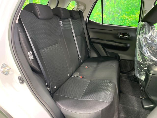 ���i���ȃI���W�i���t���A�}�b�g���I�v�V�����ɂĂ��p�ӂ��Ă���܂��B���D���ȃf�U�C����J���[�����Ԃɍ��킹�đI��ł����������Ƃ��ł��܂���