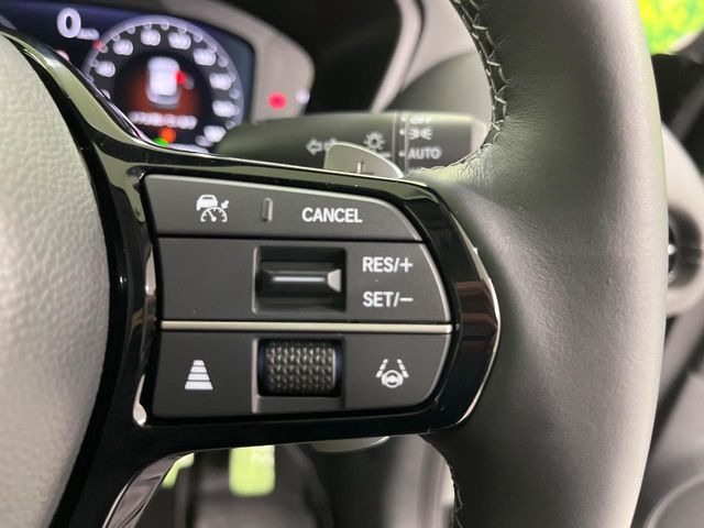 �y�A�_�v�e�B�u�N���[�Y�R���g���[���z�������H�ł̒��������s���y��!!�����ő��x��ۂN���[�Y�R���g���[�����A�Փˌy���V�X�e���ƘA�g���A�O���̎ԗ������m���ĎԊԂ�ۂ悤�ɑ��x���߂��Ă���܂�!!