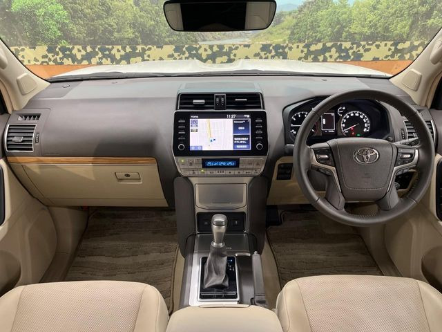 グループ総在庫数約30,000台!!全国の系列店からメーカー・車種問わずご紹介出来るので、あなたにピッタリのお車が見つかるはずです♪まずはお問い合わせ下さい☆