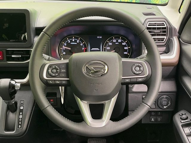 �y�����v�����X�e�A�����O�z�㎿�Ȋv���g�p���邱�ƂŁA��ɂ����������݂ƂĂ��^�]���₷���n���h���ł���