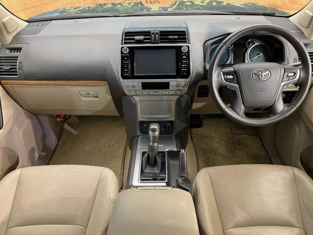 グループ総在庫数約30,000台!!全国の系列店からメーカー・車種問わずご紹介出来るので、あなたにピッタリのお車が見つかるはずです♪まずはお問い合わせ下さい☆