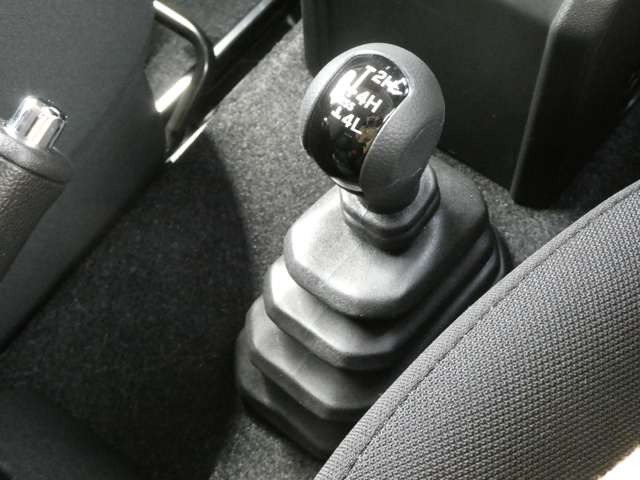 ���ϑ��@�t�p�[�g�^�C��4WD!!