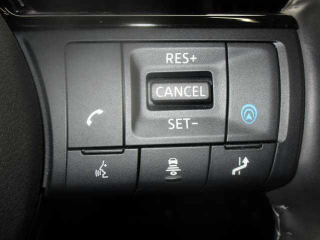 セレナ1.4 e-POWER ルキシオン