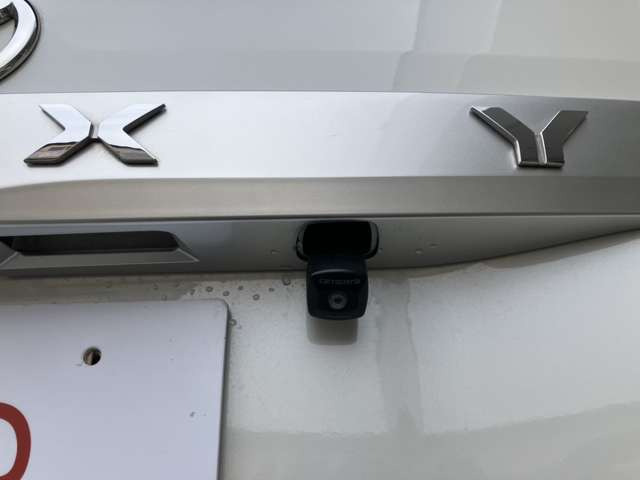 �o�b�N�J����!