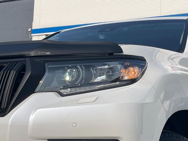 �yLED�w�b�h���C�g�z���V����ԑ��s�����ǍD�Ȏ��E���m�ۂ����S���ĉ^�]�ł��鍂�P�xLED�w�b�h���C�g�𑕔�!�_�����x�������A����d�͂��}�����Ă��܂��B