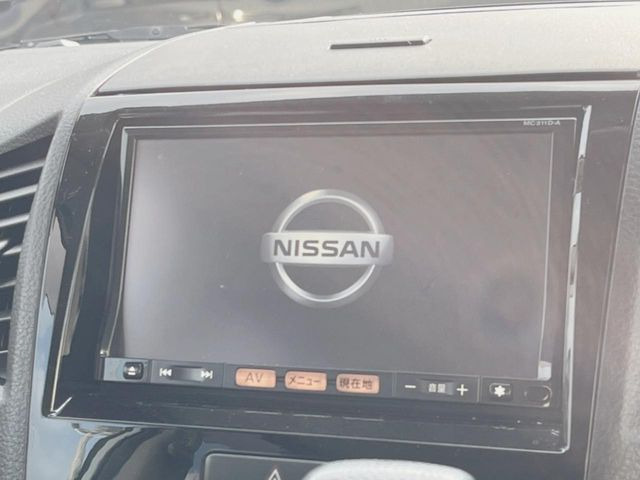 �y�����i�r�z�l�C�̏����i�r�𑕔����Ă���܂��B�i�r�̎g���₷���͂������A�I�[�f�B�I�@�\���[��!�L�����v�◷�s�͂������A�ʋ΂┃�����ȂǕ��i�̃h���C�u���y�����Ȃ�͂���