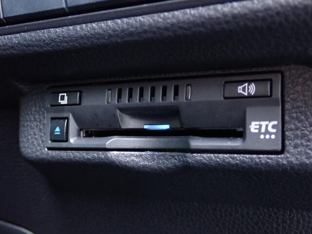 ETC�������Ă���܂��B�L�����H�̗������Œ�Ԃ��鎖�Ȃ��X���[�Y�ɒʉ߂ł��܂��B