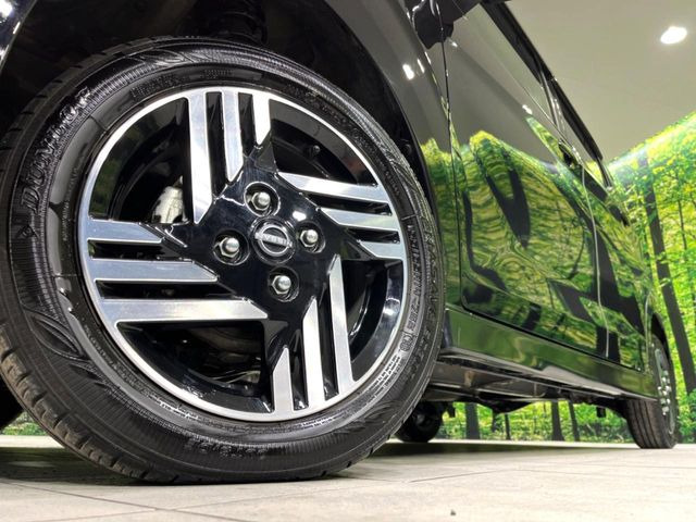 �y����14�C���`�A���~�z�C�[���z�O�ςɃ}�b�`���������A���~�z�C�[���𑕒����Ă���܂��B�e��ЊO�A���~�z�C�[����A�X�^�b�h���X�^�C�����戵�����Ă���܂��B���񂲑��k����������