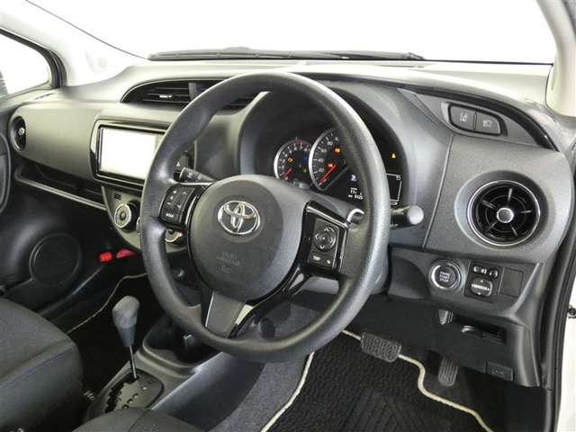 ヴィッツ1.3 F LEDエディション