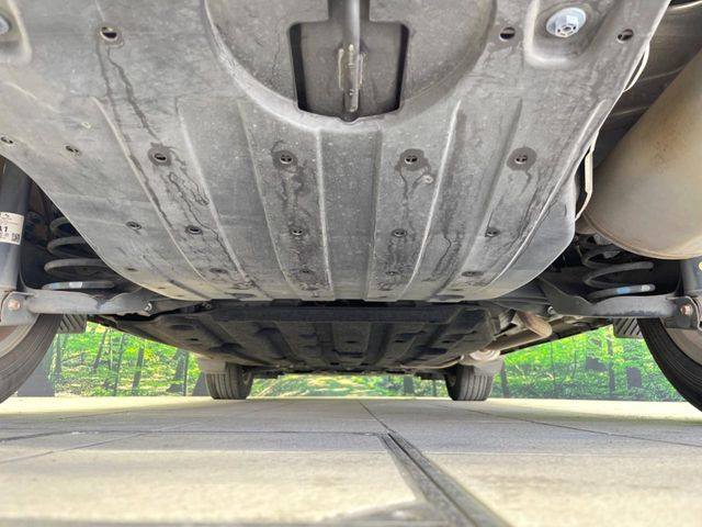 下回りがきれいなうちに、防錆加工の施工がオススメ。降雪地域はもちろん、沿岸部にお住いの方や、趣味でマリン・ウィンタースポーツをされる方にご好評いただいております。