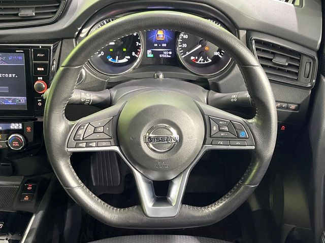 �y�X�e�A�����O�X�C�b�`�z�^�]���A�O������ڐ������炷���ƂȂ��A�I�[�f�B�I���̑��삪�\�ȕ֗��@�\!���S&���K�ȃh���C�u�����o���Ă���܂���