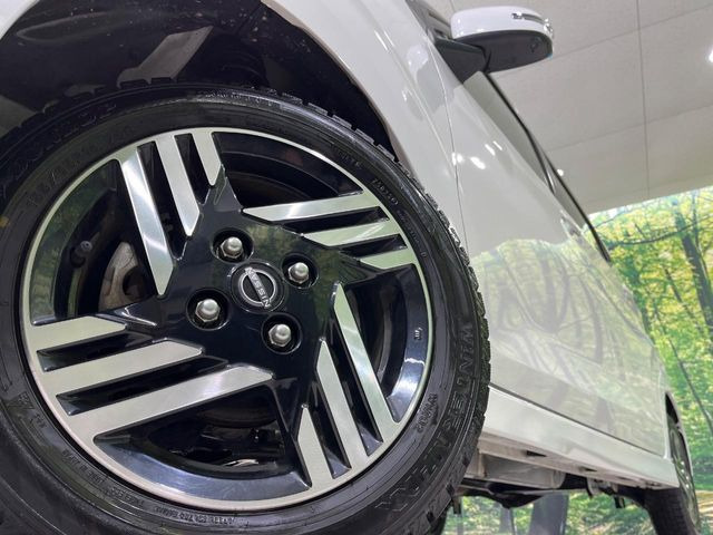 �y����14�C���`�A���~�z�C�[���z�O�ςɃ}�b�`���������A���~�z�C�[���𑕒����Ă���܂��B�e��ЊO�A���~�z�C�[����A�X�^�b�h���X�^�C�����戵�����Ă���܂��B���񂲑��k����������