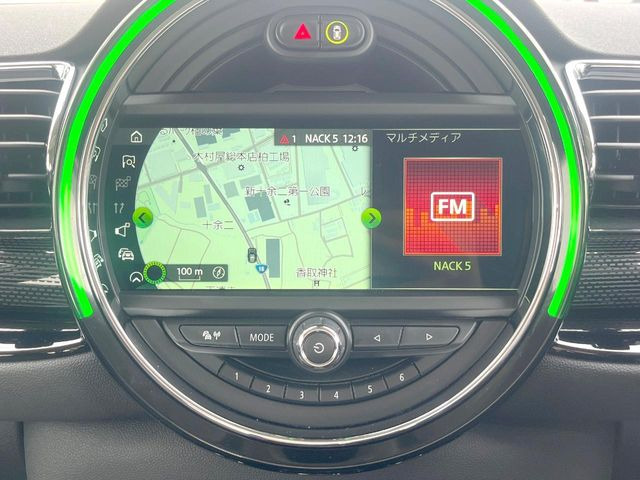 �������i�r:��̊��̂���i�r�́A����������ԓ������o���Ă���܂��B�I�[�f�B�I�@�\���[�����Ă���܂��̂ŁA�^�]�����y���߂܂���