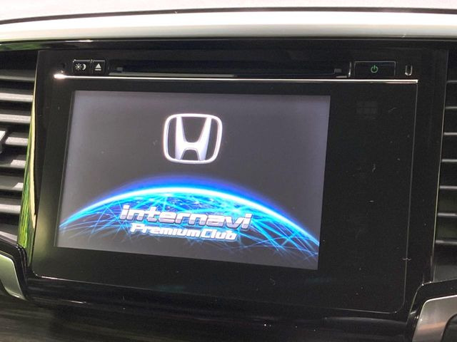 �y�����i�r�z�l�C�̏����i�r�𑕔����Ă���܂��B�i�r�̎g���₷���͂������A�I�[�f�B�I�@�\���[��!�L�����v�◷�s�͂������A�ʋ΂┃�����ȂǕ��i�̃h���C�u���y�����Ȃ�͂���