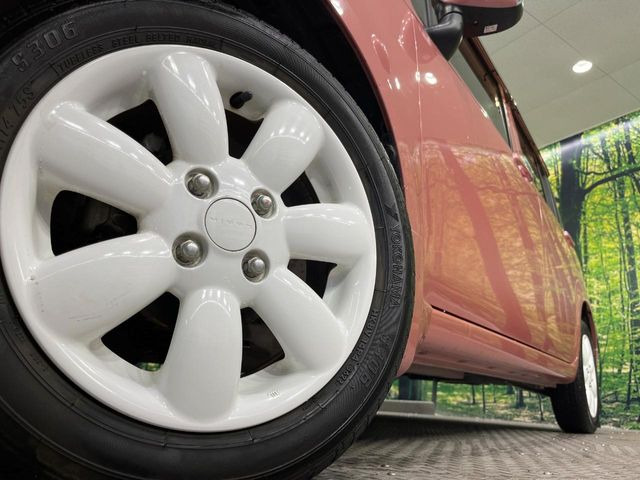 �y����14�C���`�A���~�z�C�[���z�O�ςɃ}�b�`���������A���~�z�C�[���𑕒����Ă���܂��B�e��ЊO�A���~�z�C�[����A�X�^�b�h���X�^�C�����戵�����Ă���܂��B���񂲑��k����������