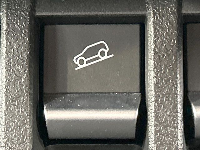 �y�_�E���q���A�V�X�g�z�}�ȍ⓹������Ƃ��Ɏ����Ńu���[�L�𐧌�A���̒ᑬ�x��ۂ��܂��B�ᓹ�∫�H�ȂǊ���₷���H�ʂ̉����ł��^�C�������b�N���Ȃ�������S!�n���h������ɏW���ł��܂�!