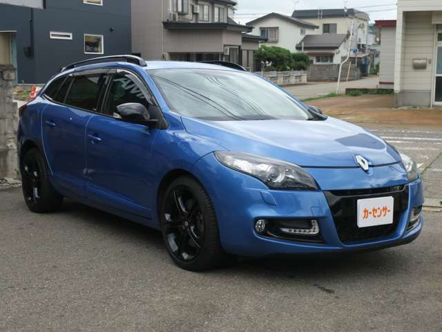 メガーヌエステートGT 220