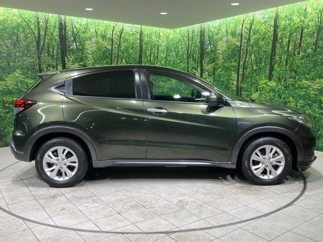 ☆全国のネクステージからお取り寄せが可能※!遠方の店舗に展示してあるクルマが気になる場合も、最寄りの店舗でご覧いただくことが可能です!是非私たちに要望をお聞かせください!※別途費用