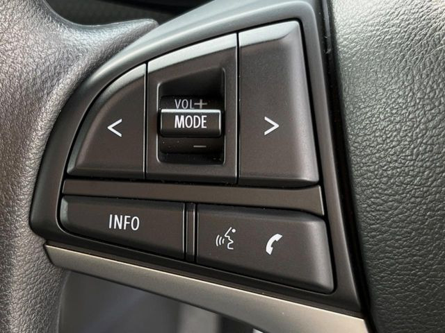 �y�X�e�A�����O�X�C�b�`�z�^�]���A�O������ڐ������炷���ƂȂ��A�I�[�f�B�I���̑��삪�\�ȕ֗��@�\!���S&���K�ȃh���C�u�����o���Ă���܂���