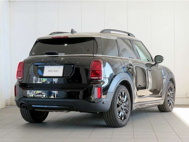 ミニクロスオーバークーパー D シャドーエディション