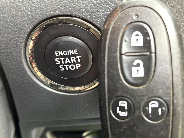 �y�L�[���X�X�^�[�g�V�X�e���z�J�o����|�P�b�g�ɓ��ꂽ�܂܂ł��h�A�̎{���E�������\�ȃX�}�[�g�L�[�𑕔��B�G���W���̃I���E�I�t�����J�M�����o���K�v����������Ƃ��Ă��֗��ł���