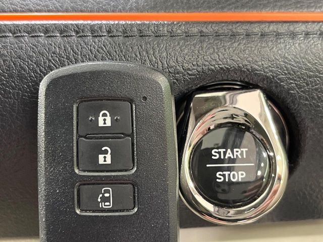 �y�X�}�[�g�L�[�z�J�o����|�P�b�g�ɓ��ꂽ�܂܂ł��h�A�̎{���E�������\�ȃX�}�[�g�L�[�𑕔��B�G���W���̃I���E�I�t�����J�M�����o���K�v����������Ƃ��Ă��֗��ł���