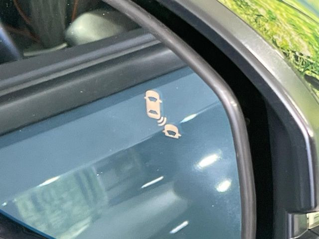 �y�u���C���h�X�|�b�g�C���t�H���[�V�����z���s���A�h�A�~���[�̎��p�ɂȂ�₷���ӏ��Ɍ㑱�Ԃ��ڋ߂���ƃT�C�h�~���[�t�߂Ɍx����\���A�h���C�o�[�ɒ��ӊ��N�����Ă���܂��B