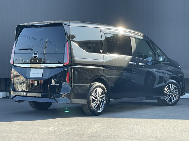 セレナ1.4 e-POWER ハイウェイスターV