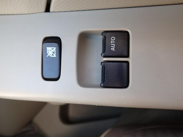 �O�Ȃ̑��̊J�͓d���ɂȂ�܂��̂ŁA�֗��ł���ˁB