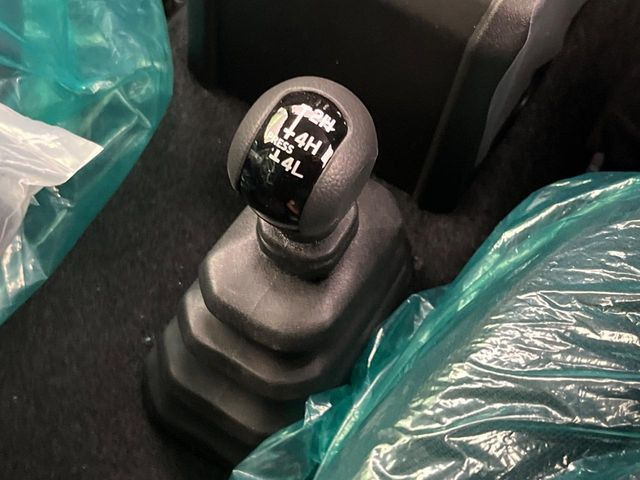 4WDのお車ですので、雪道でも安心です♪降雪地地域にお住まいの方以外にも、ウィンタースポーツが趣味の方や降雪地域へ帰省される機会がある方にもおすすめ!