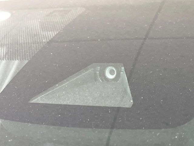 �y�v���N���b�V���Z�[�t�e�B�z�O���̎ԗ��������m���A�Փ˂������Ȏ��͌x��Œ��ӂ𑣂��A�u���[�L�𓥂ޗ͂��T�|�[�g�B�u���[�L�𓥂߂Ȃ������ꍇ�͏Փ˔�Q�y���u���[�L���쓮�A�Փˉ�����T�|�[�g���܂��B