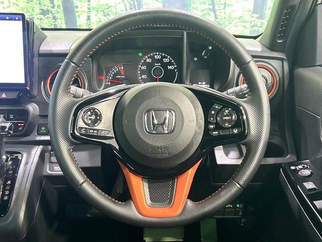 �y�����v�����X�e�A�����O�z�㎿�Ȋv���g�p���邱�ƂŁA��ɂ����������݂ƂĂ��^�]���₷���n���h���ł���