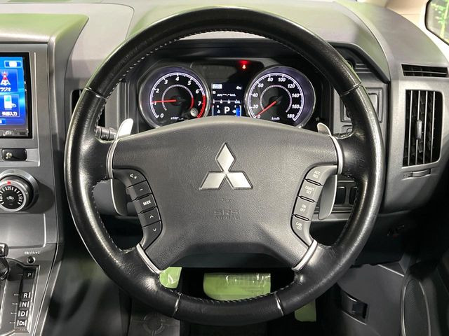 �y�����v�����X�e�A�����O�z�㎿�Ȋv���g�p���邱�ƂŁA��ɂ����������݂ƂĂ��^�]���₷���n���h���ł���