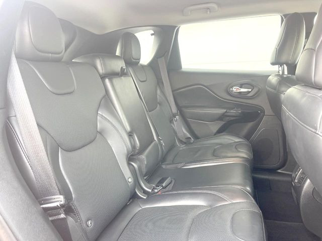 ���㕔���Ȃ��C�ɂȂ�悤�ȃL�Y�E�����ւ��蓙�A�傫�ȃ_���[�W�͂Ȃ��A�ǍD�ȏ�Ԃł��B