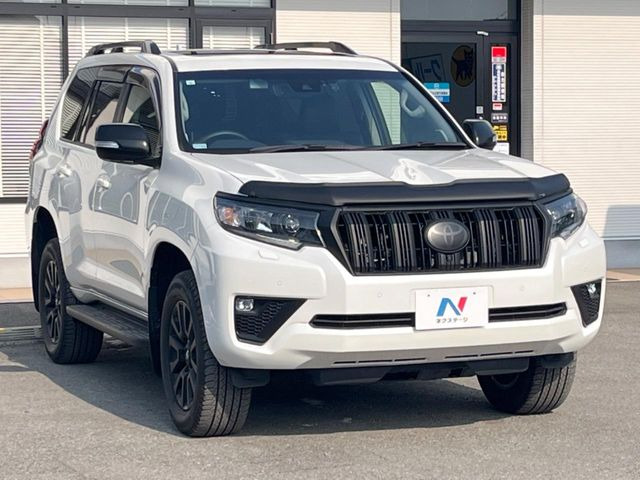 �������x�̃K���X�疌�ŝ����͂������A�㎿�ȃc���E����������B���O����_���J�����؂Ȉ��Ԃ�ی삵�A�F�����E�򉻂�h�~�B�u�e�X�v���b�V���R�[�g�v�A�u�e�v���~�b�T�R�[�g�v���炨�I�т��������܂��B