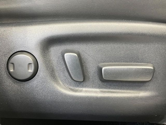 �y�p���[�V�[�g�z�X�C�b�`��ŊȒP�ɃV�[�g�̔��������\!�d��������͂�����܂���!���K�ȃV�[�g�|�W�V�����ɃZ�b�g���āA���K�ȃh���C�u�����y���݂��������B