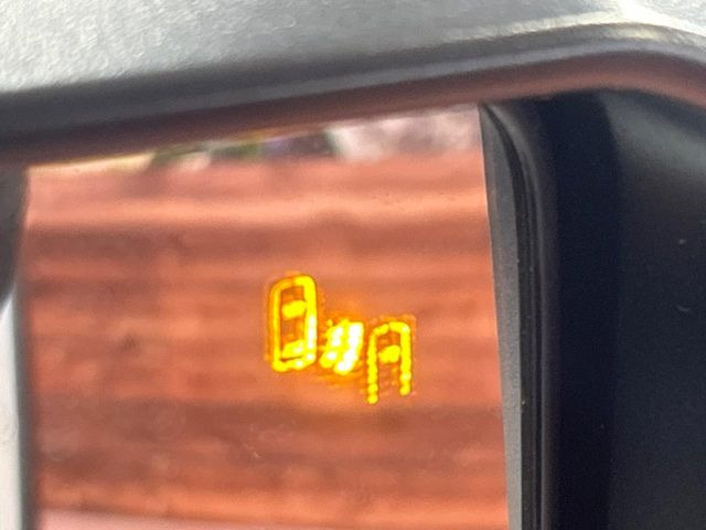 �y�u���C���h�X�|�b�g���j�^�[�z���s���A�h�A�~���[�̎��p�ɂȂ�₷���ӏ��Ɍ㑱�Ԃ��ڋ߂���ƃT�C�h�~���[�̃����Y�Ɍx����\��!�h���C�o�[�ɒ��ӊ��N�����Ă���܂��B