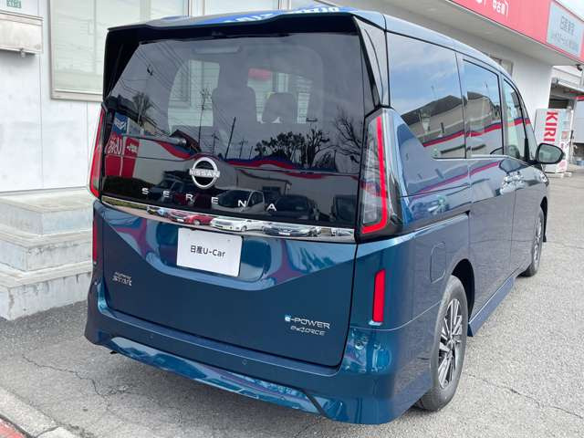 セレナ1.4 e-4ORCE ハイウェイスターV 4WD