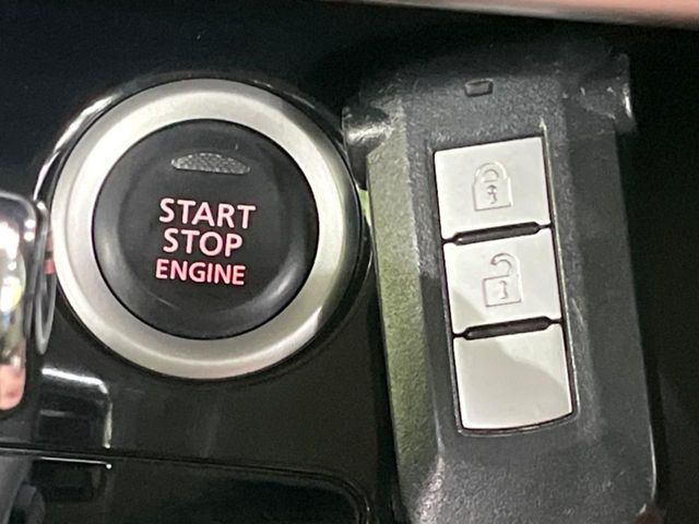 �y�I�y���[�V�����L�[�z�J�o����|�P�b�g�ɓ��ꂽ�܂܂ł��h�A�̎{���E�������\�ȃX�}�[�g�L�[�𑕔��B�G���W���̃I���E�I�t�����J�M�����o���K�v����������Ƃ��Ă��֗��ł���