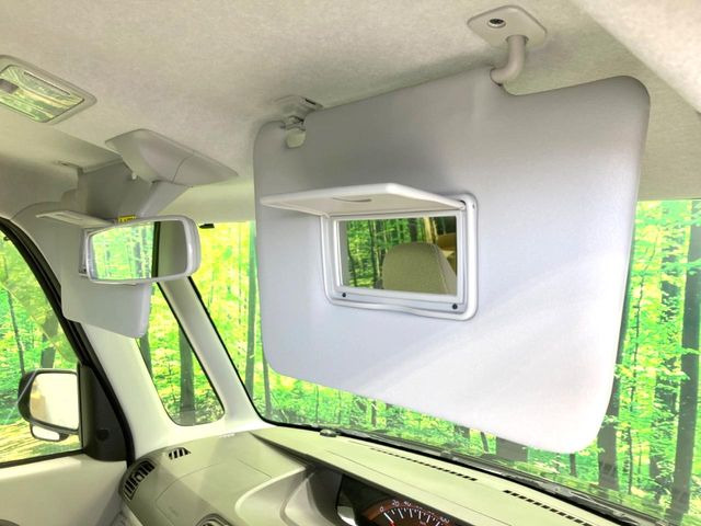 �y�o�j�e�B�~���[�z�T���o�C�U�[���ɐݒu���ꂽ�~���[�Őg�����Ȃ݃`�F�b�N!������Ƃ������C�N�����ɂ����􂵂܂���