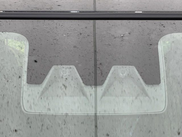 �y�X�}�[�g�A�V�X�g�z���s���ɑO���̎ԗ�����F�����A�Փ˂������Ȏ��͌x��ƃu���[�L�ŏՓˉ���Ɣ�Q�y�����A�V�X�g�B�����S�Ƀh���C�u�����y���݂��������܂��B