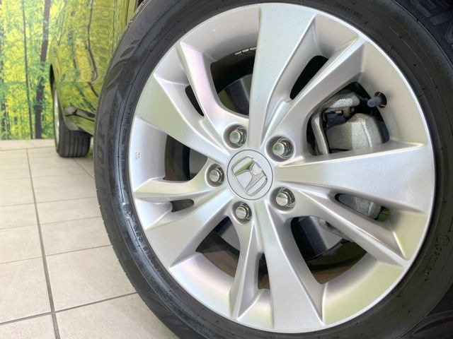 �y����16�C���`�A���~�z�C�[���z�O�ςɃ}�b�`���������A���~�z�C�[���𑕒����Ă���܂��B�e��ЊO�A���~�z�C�[����A�X�^�b�h���X�^�C�����戵�����Ă���܂��B���񂲑��k����������